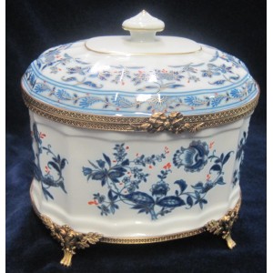 Caixa Diogo Pintada &agrave; M&atilde;o VA